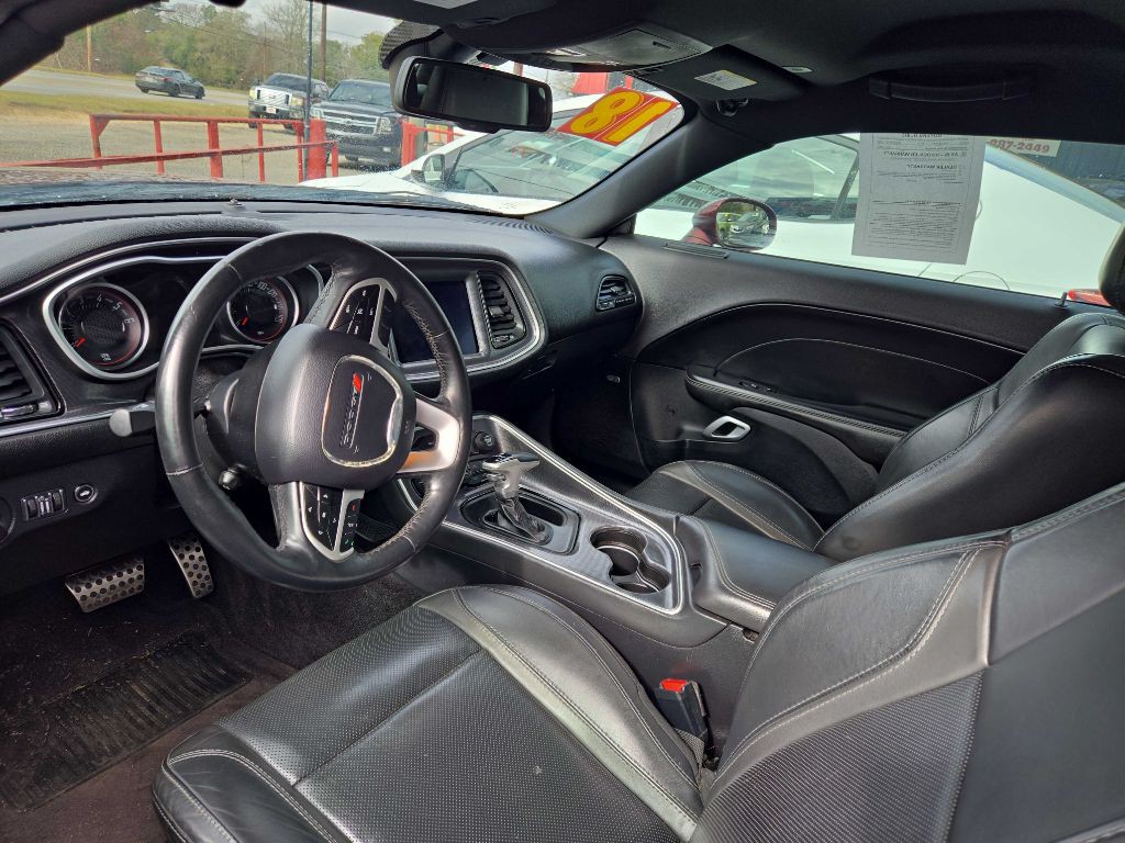 2018 Dodge Challenger Image 3