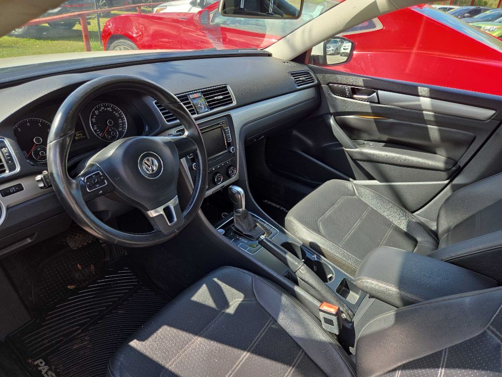 2015 Volkswagen Passat Image 3