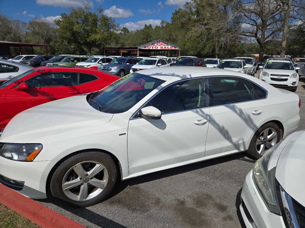 2015 Volkswagen Passat Image 4