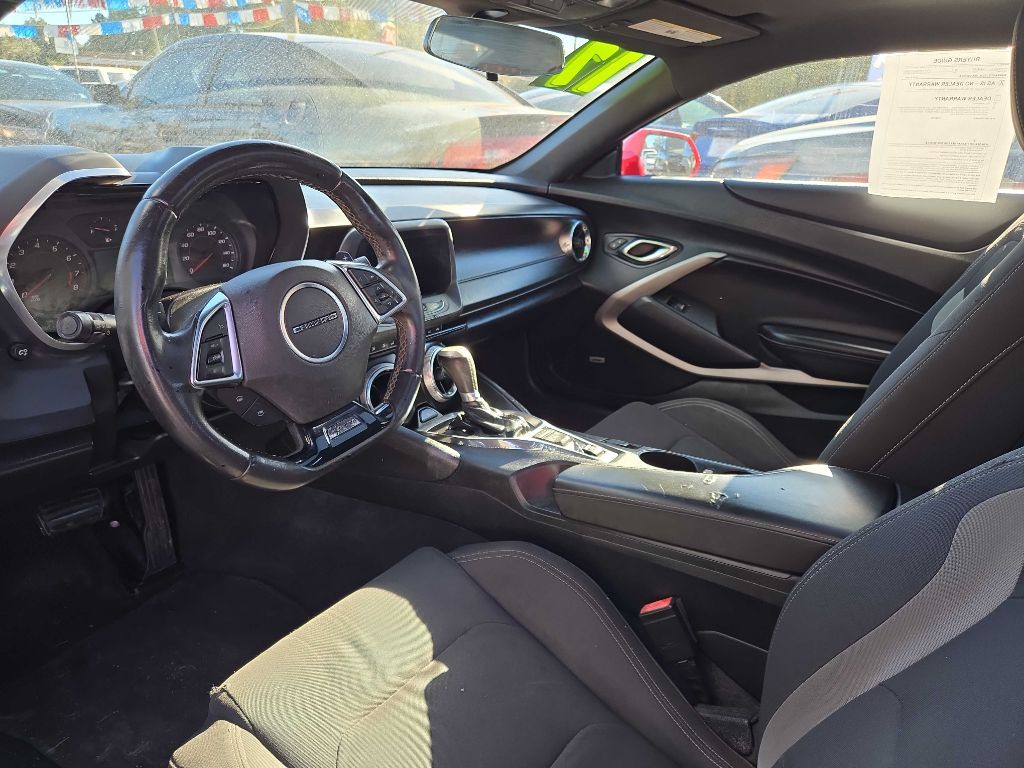 2017 Chevrolet Camaro Image 4