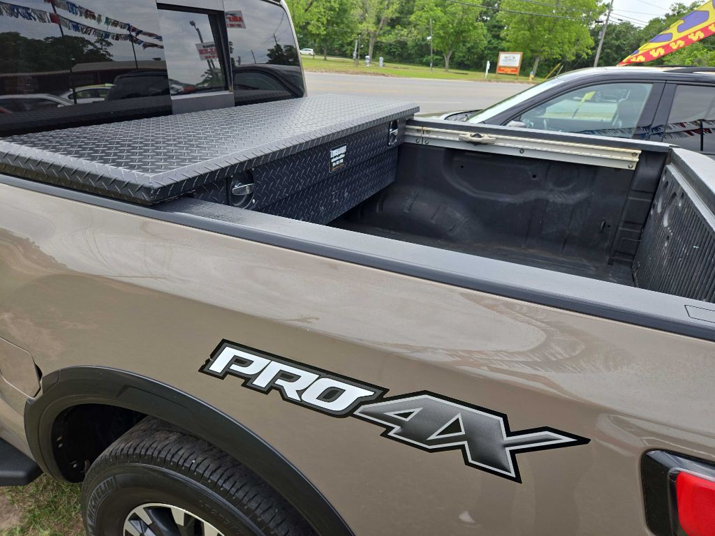 2020 Nissan Titan Image 8