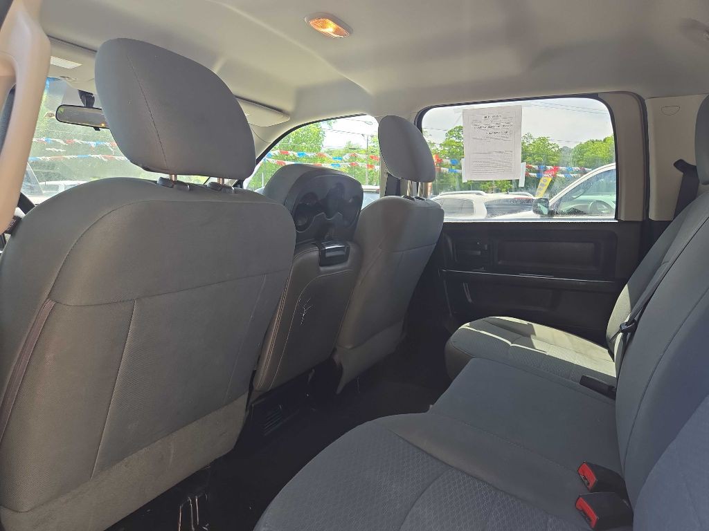 2017 RAM 1500 Image 6