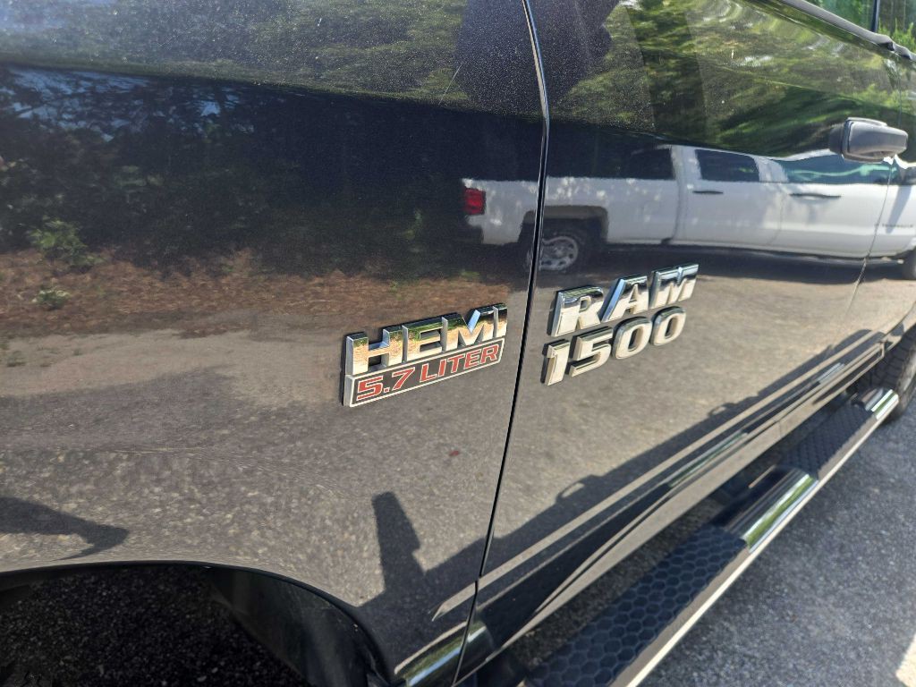 2017 RAM 1500 Image 7