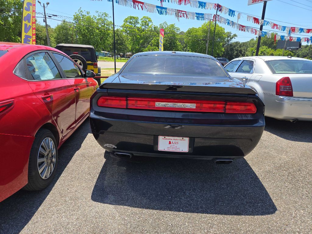 2012 Dodge Challenger Image 3