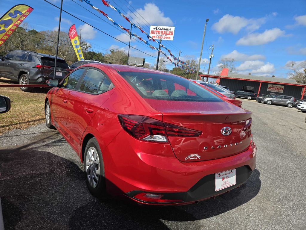 2019 Hyundai Elantra Image 3