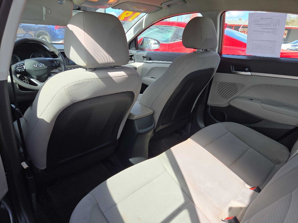 2019 Hyundai Elantra Image 5