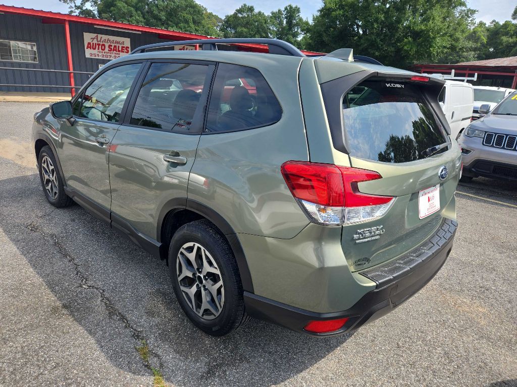 2021 Subaru Forester Image 4