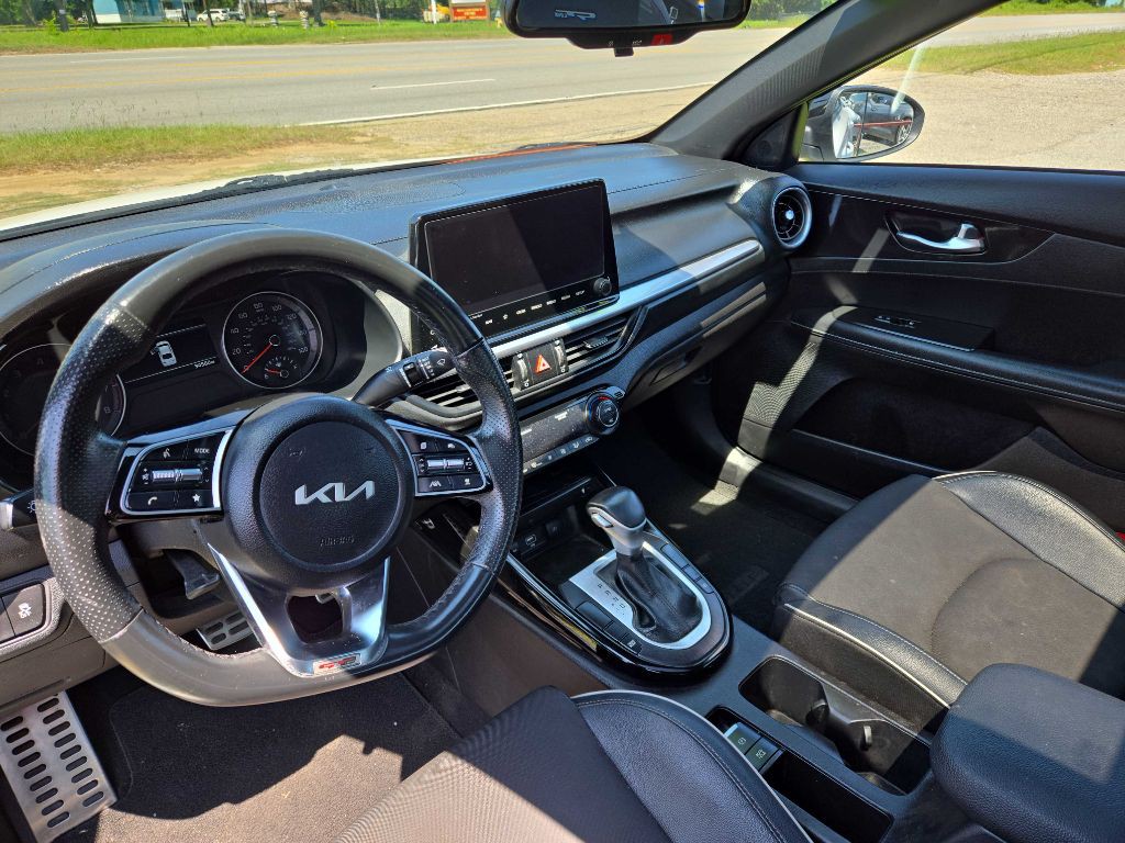 2023 Kia Forte Image 7