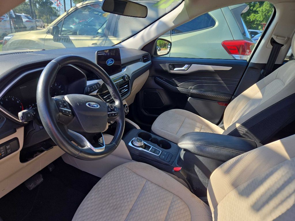 2021 Ford Escape Image 7