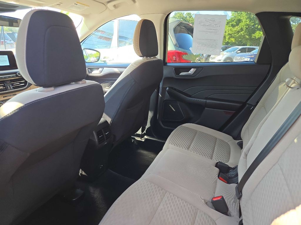 2021 Ford Escape Image 11