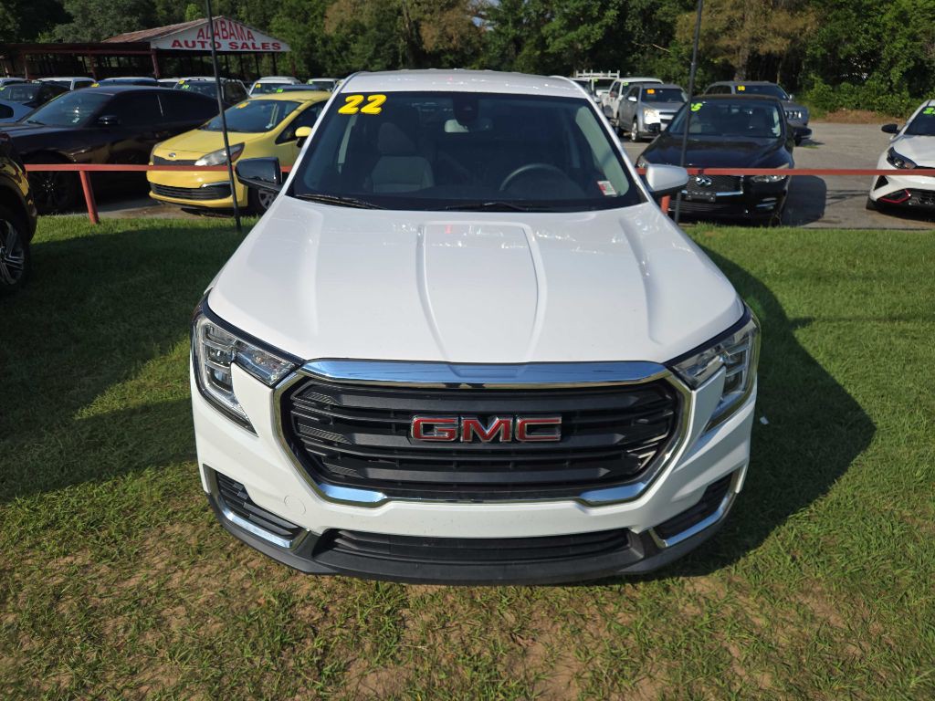 2022 GMC Terrain Image 2