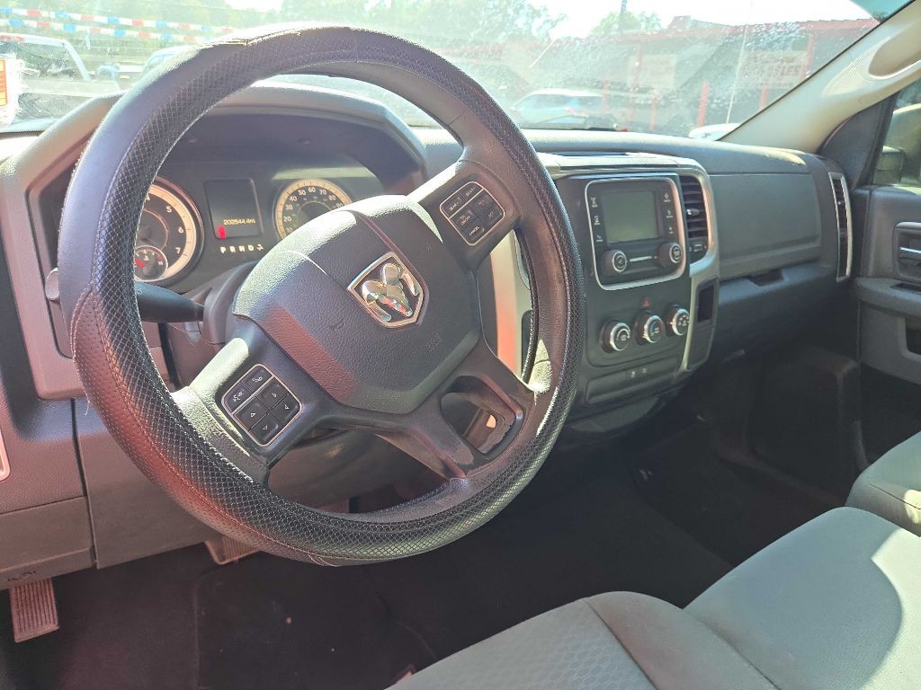2017 RAM 1500 Image 3