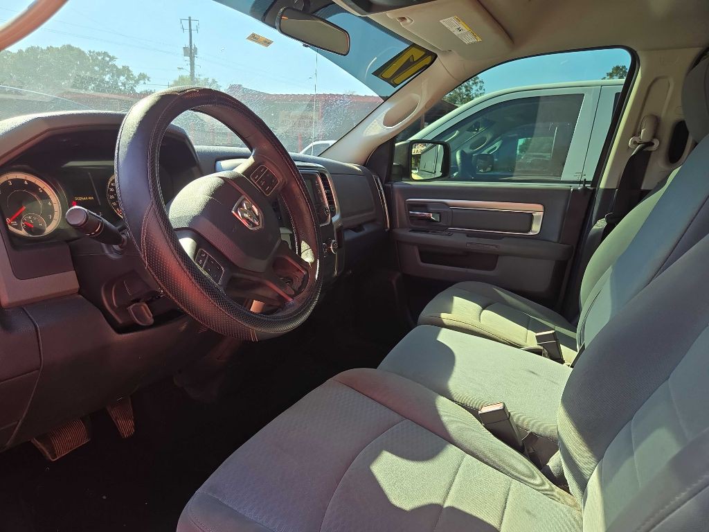 2017 RAM 1500 Image 5