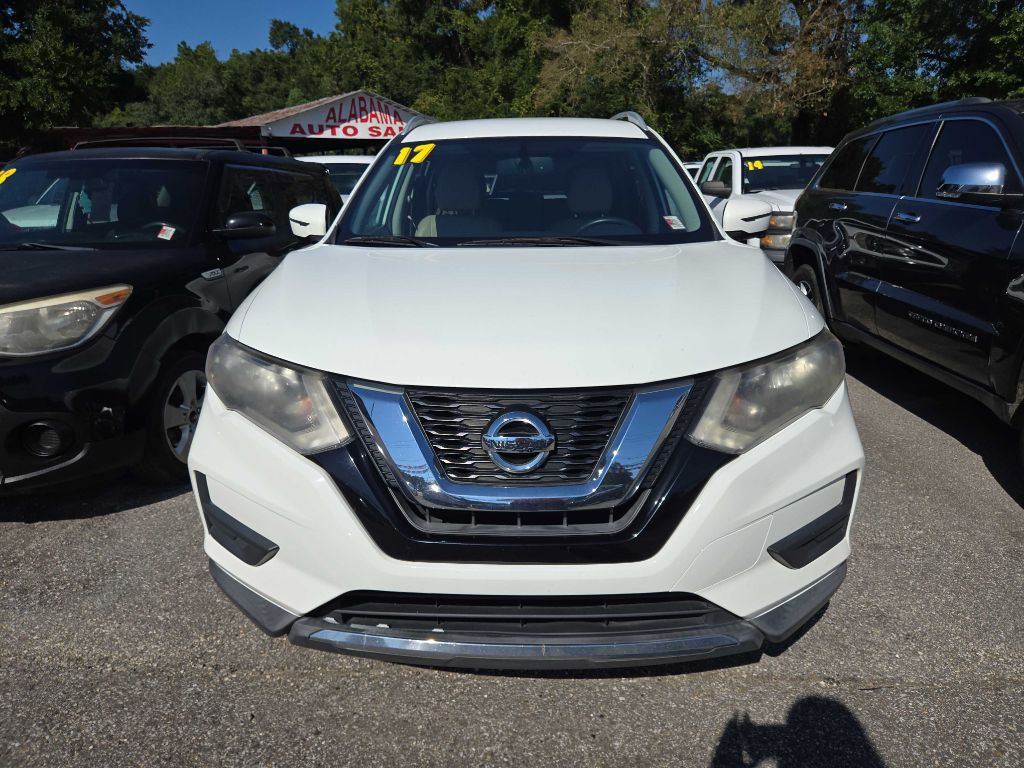 2017 Nissan Rogue Image 2