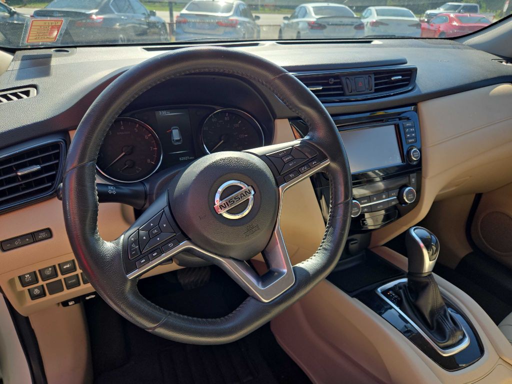 2017 Nissan Rogue Image 9