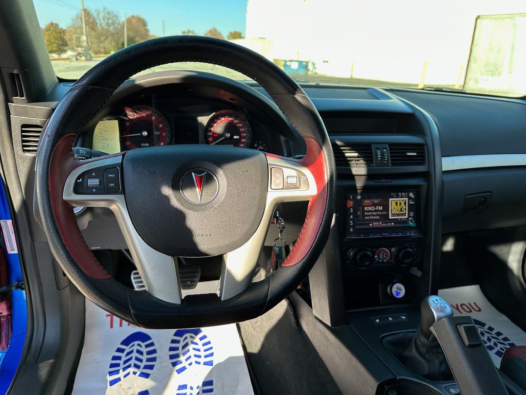 2009 Pontiac G8 Image 5
