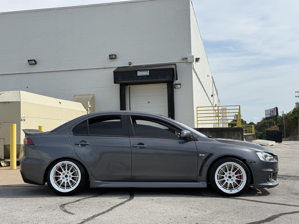 2010 Mitsubishi Lancer Image 2