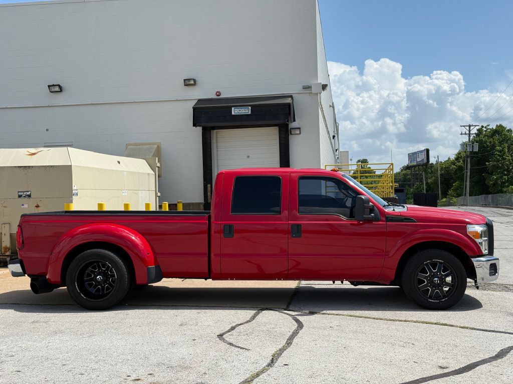 2011 Ford F-350 Image 2