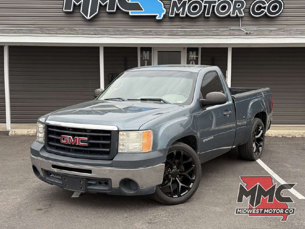 2013 GMC Sierra Image 1