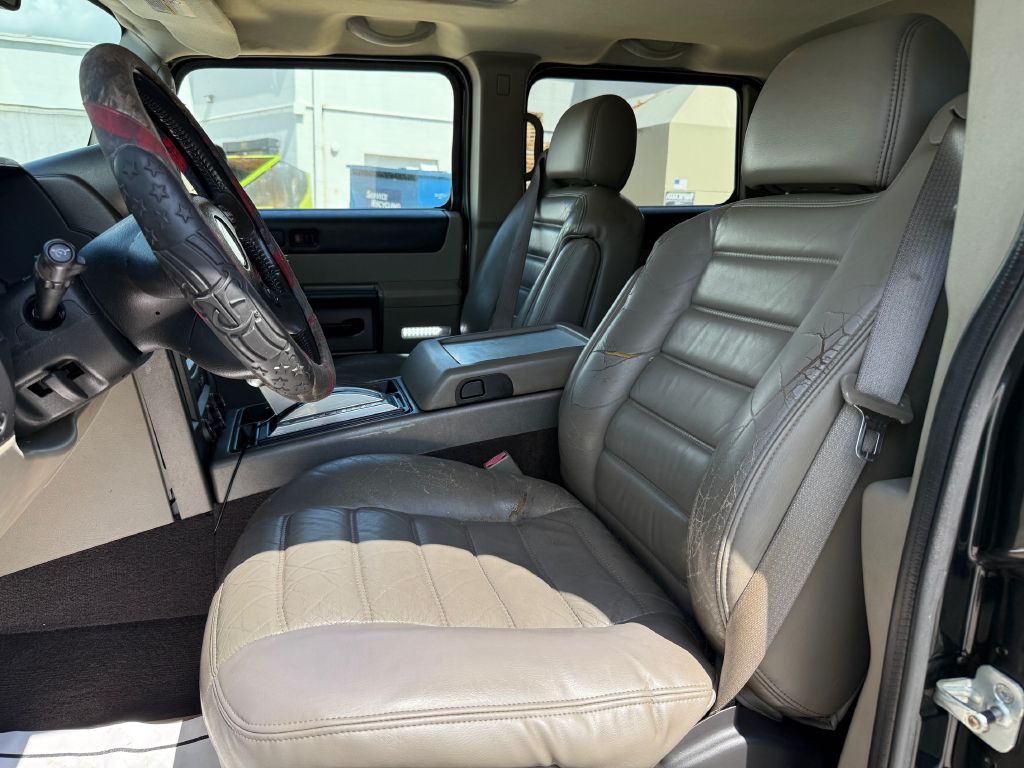 2004 HUMMER H2 Image 4