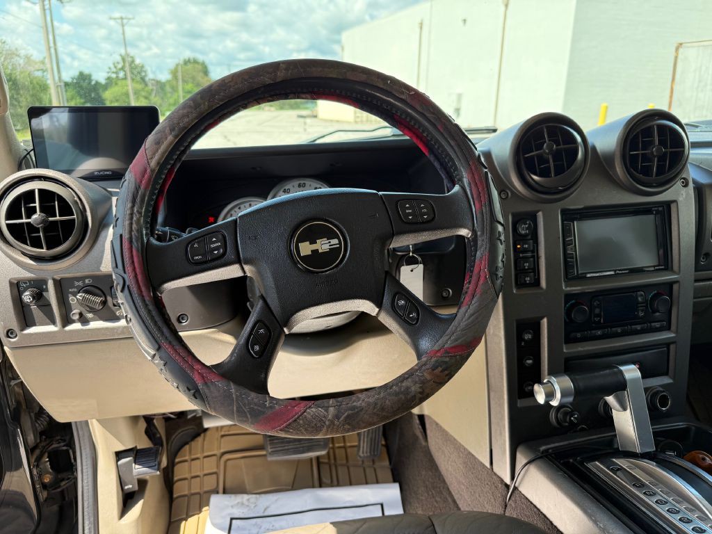 2004 HUMMER H2 Image 5