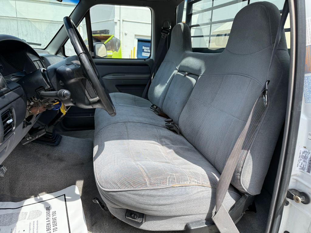 1997 Ford F-350 Image 4