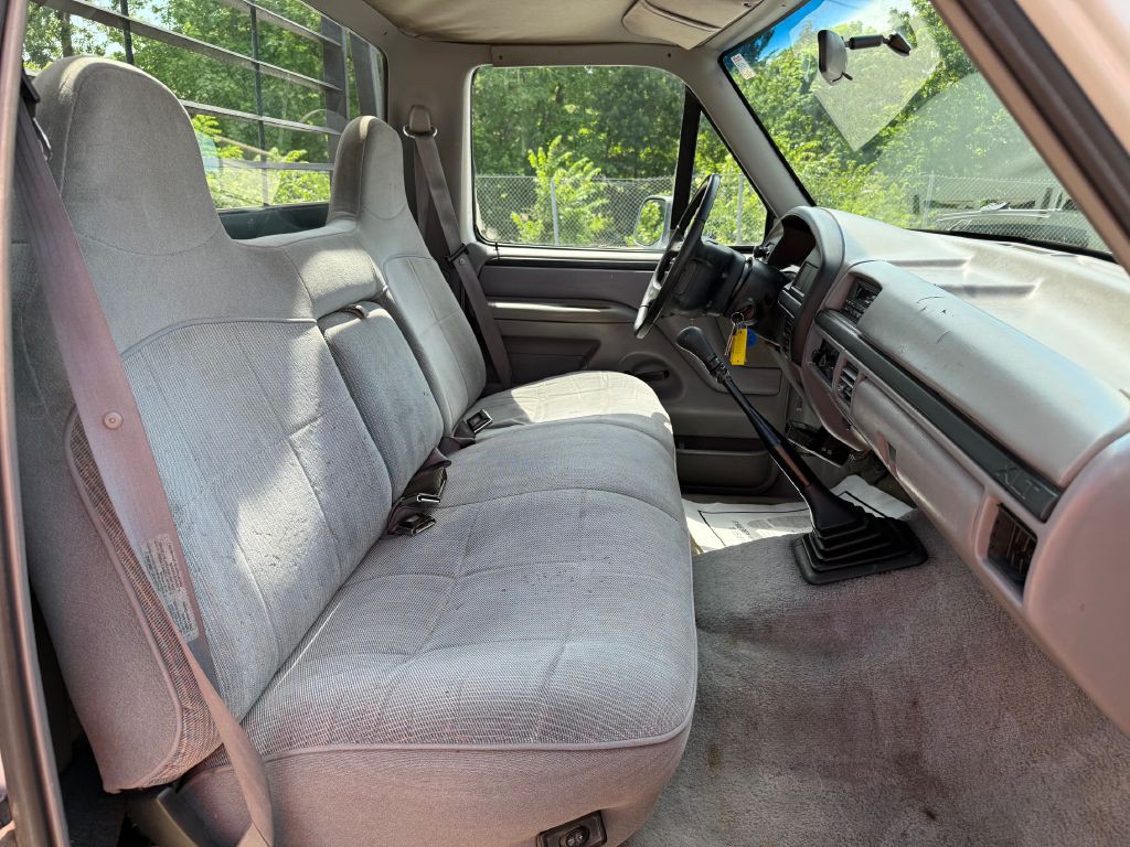 1997 Ford F-350 Image 6