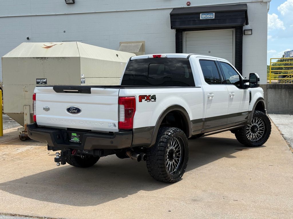 2017 Ford F-250 Image 3