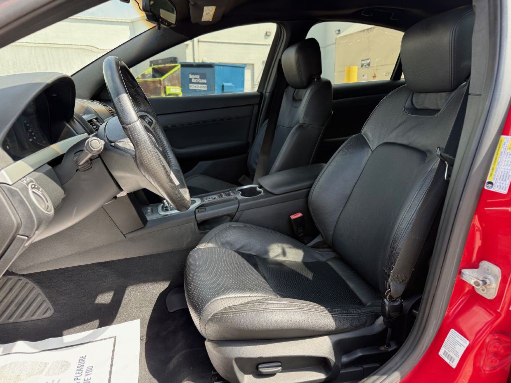 2009 Pontiac G8 Image 4