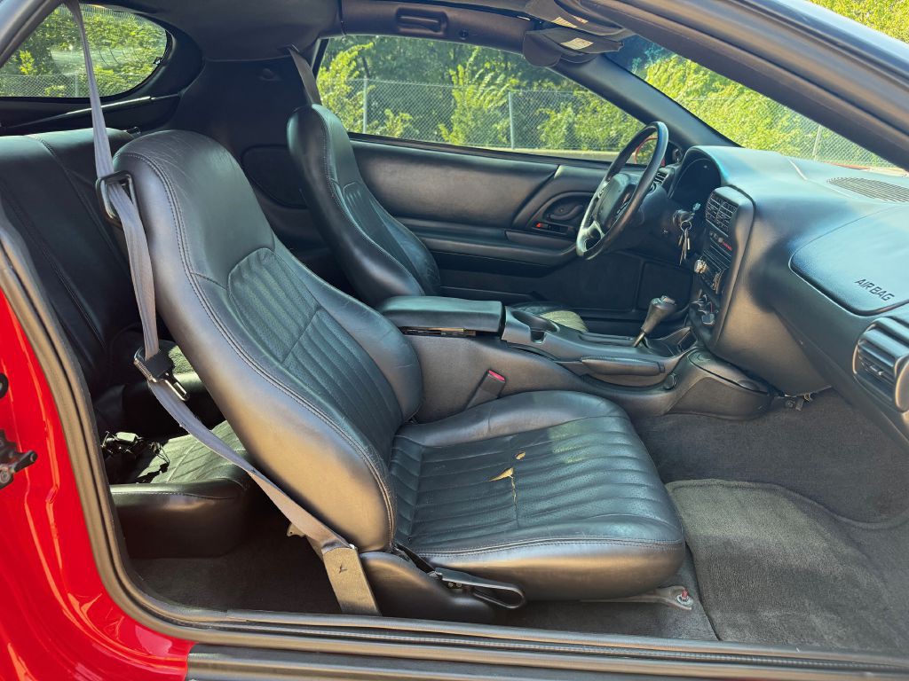 2000 Chevrolet Camaro Image 6
