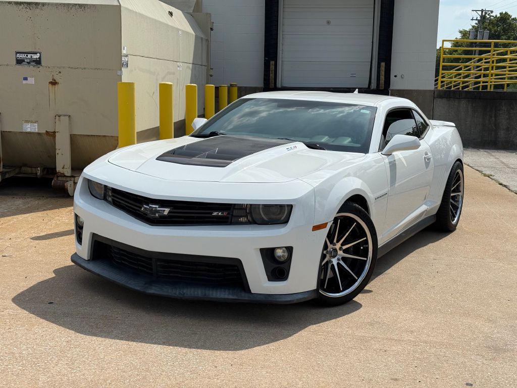 2015 Chevrolet Camaro Image 1