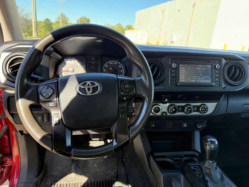 2018 Toyota Tacoma Image 5