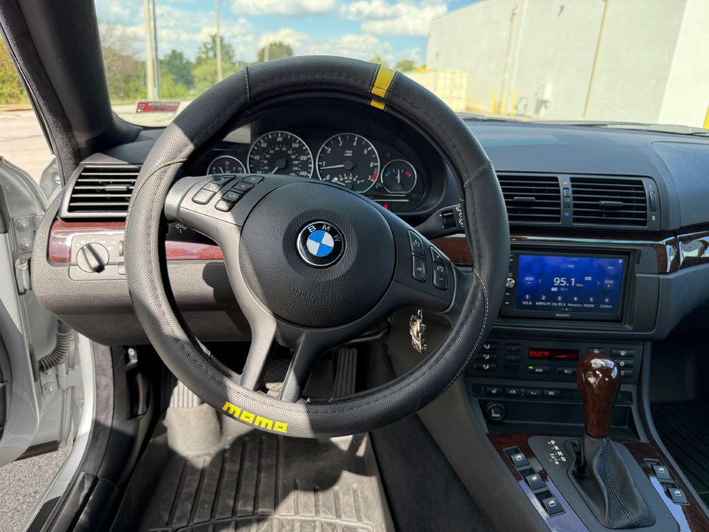 2004 BMW 3 Series Image 5