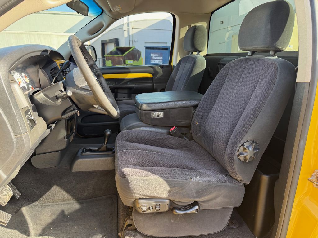 2004 Dodge Ram 1500 Image 5