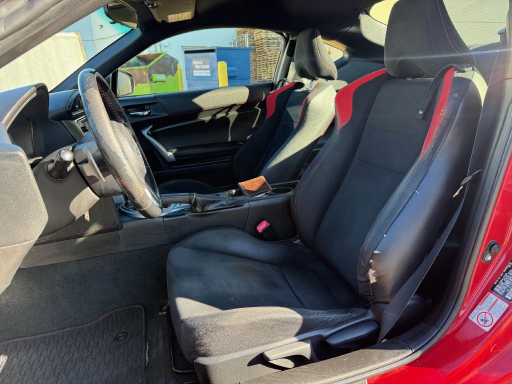 2014 Scion FR-S Image 4