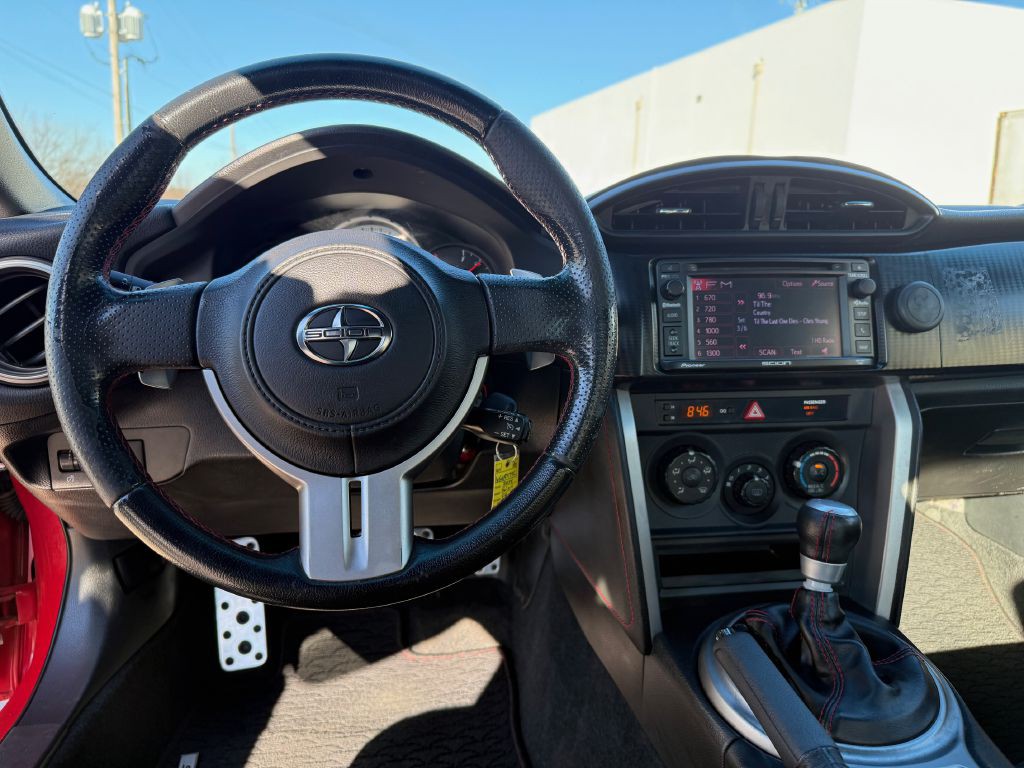 2014 Scion FR-S Image 5