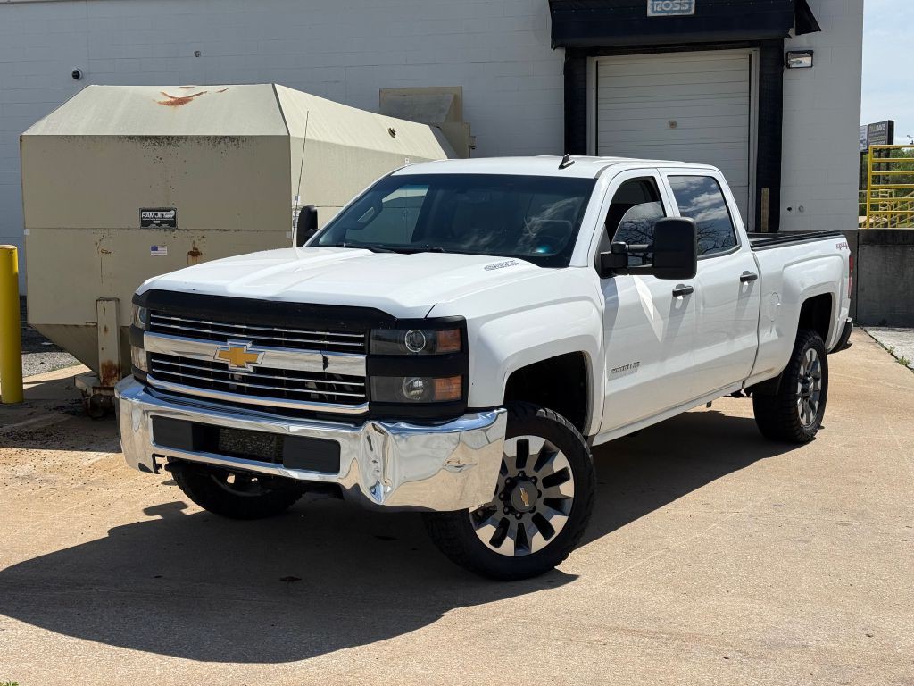 2015 Chevrolet Silverado 1500 Image 1