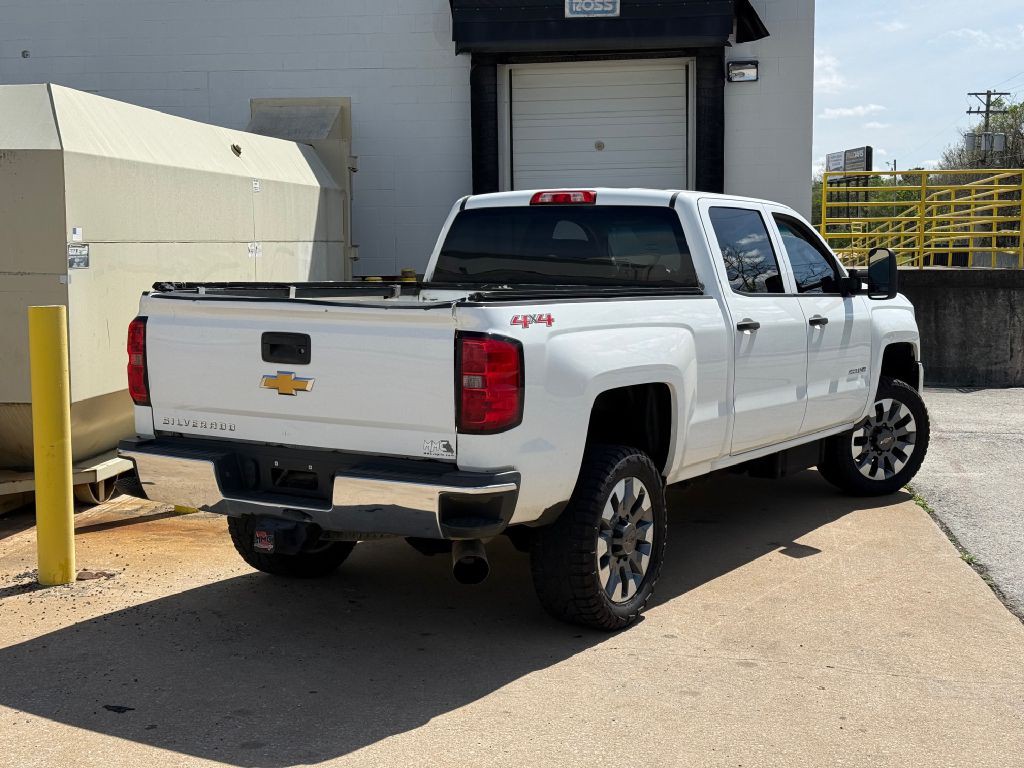 2015 Chevrolet Silverado 1500 Image 3
