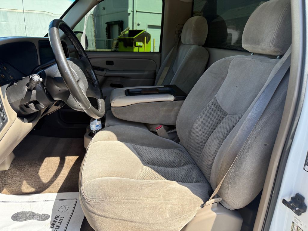 2004 Chevrolet Silverado 1500 Image 4