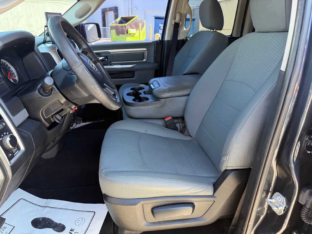 2017 RAM 1500 Image 4