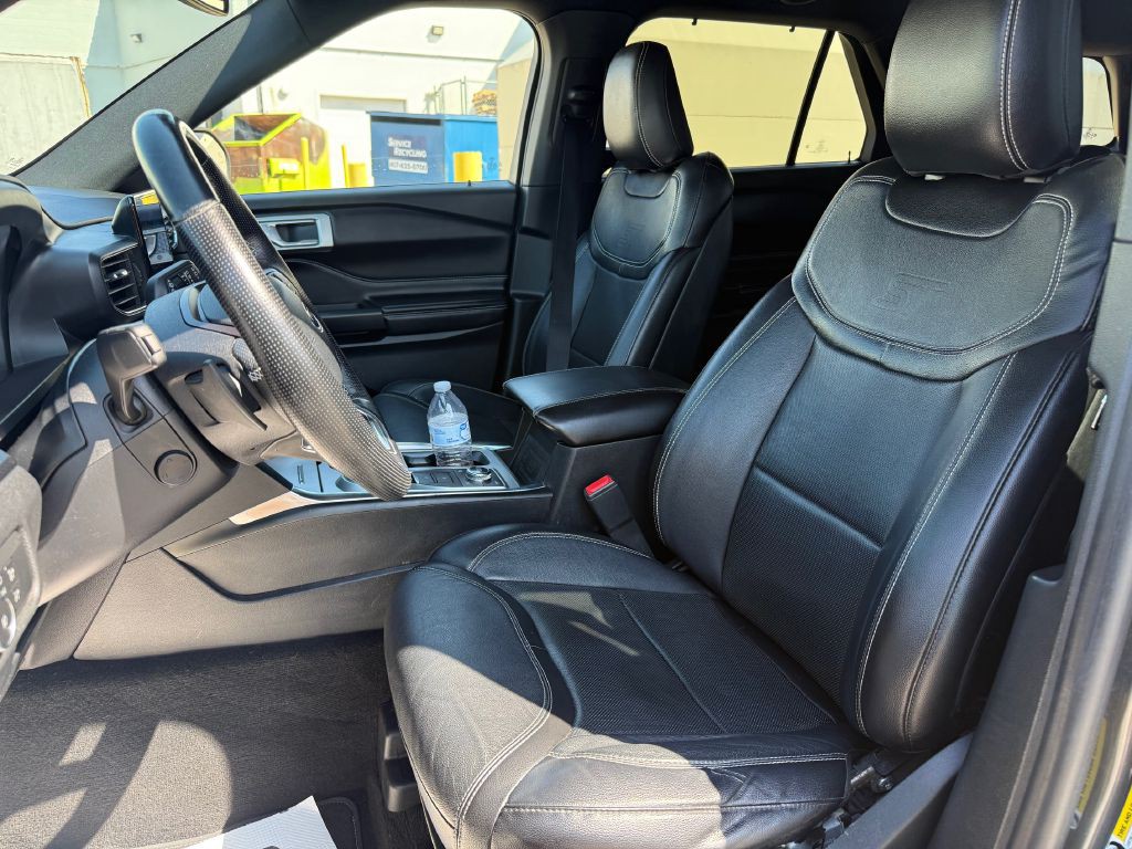 2020 Ford Explorer Image 4