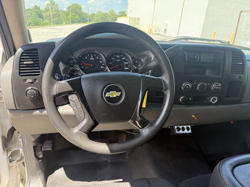 2011 Chevrolet Silverado 1500 Image 5