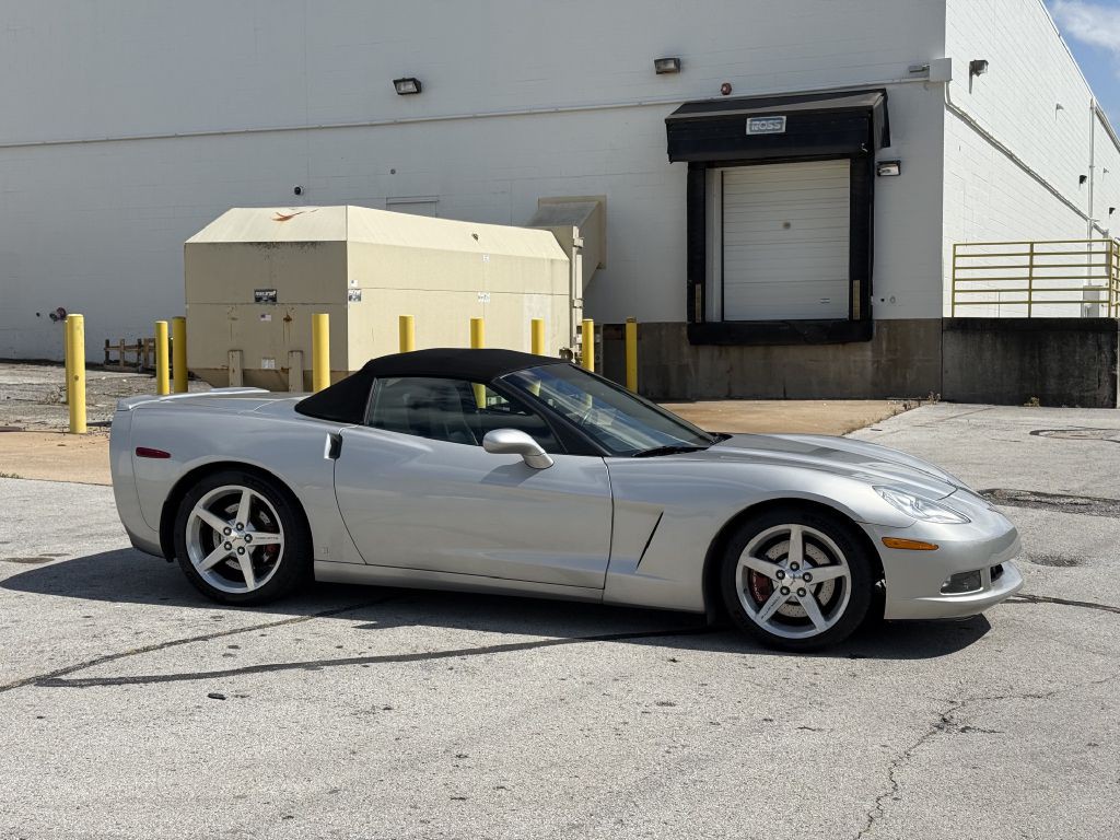 2006 Chevrolet Corvette Image 2