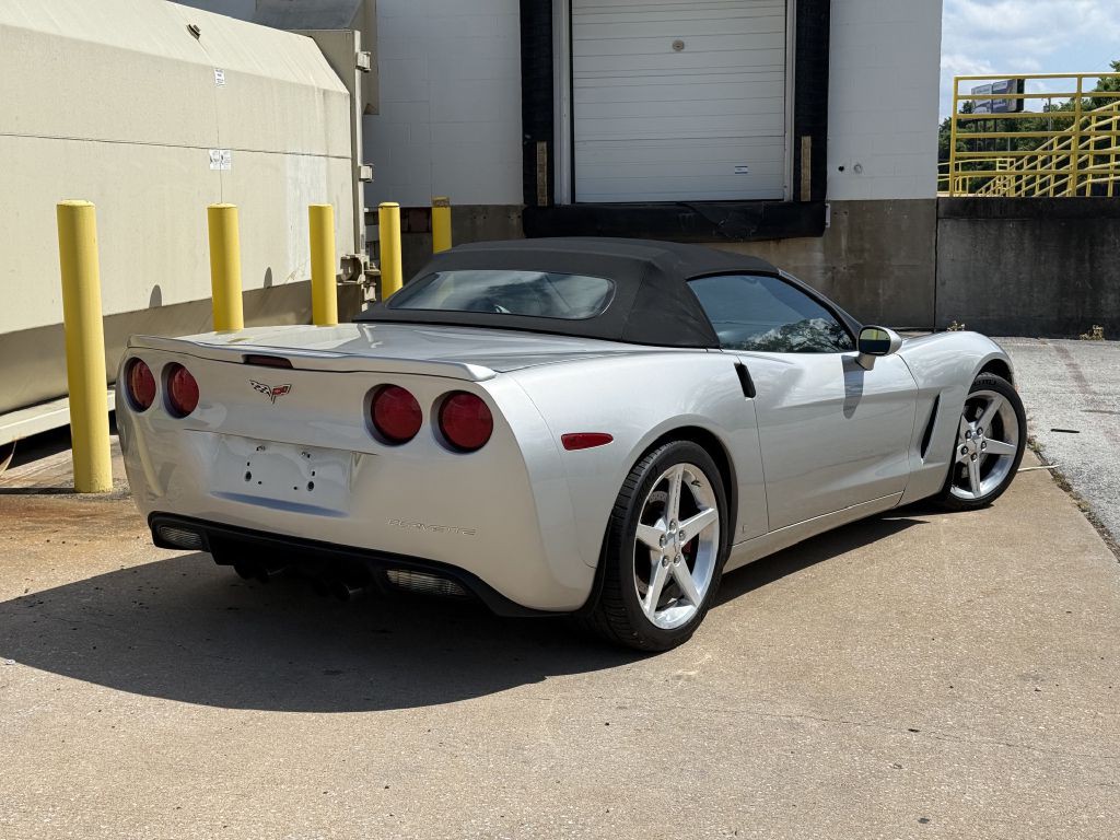 2006 Chevrolet Corvette Image 3