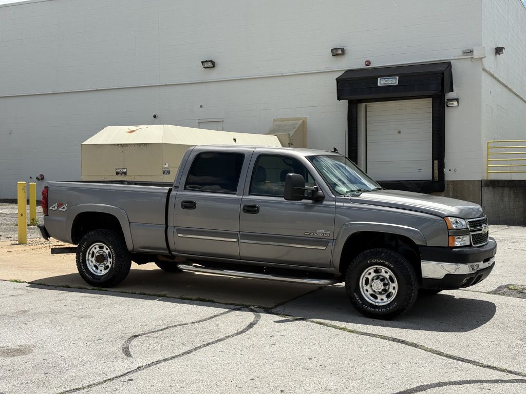 2007 Chevrolet Silverado 1500 Image 2