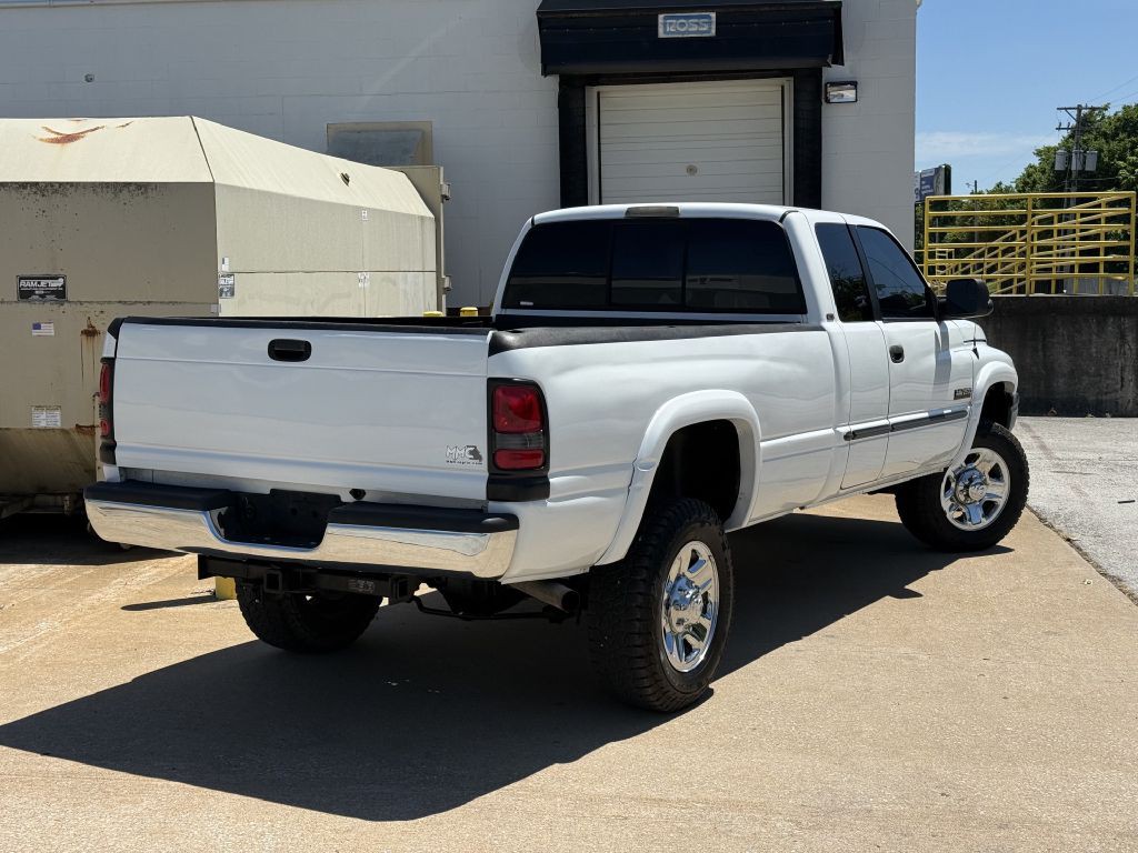 2001 Dodge Ram 2500 Image 3