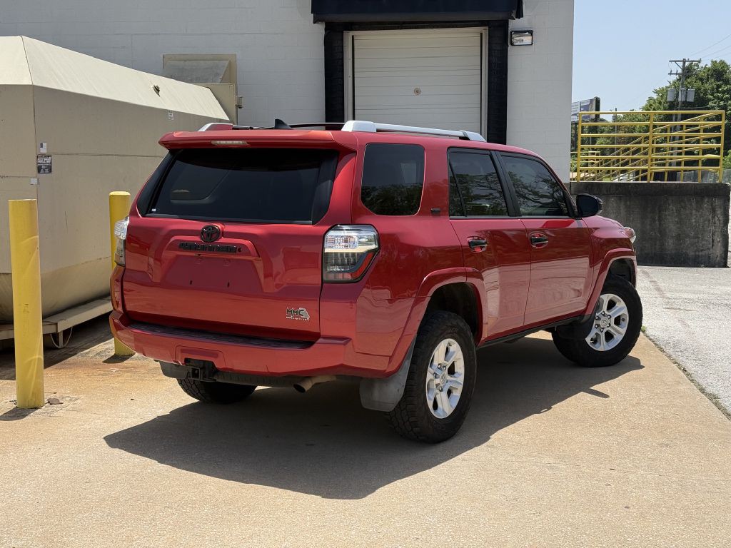 2016 Toyota 4Runner Image 3