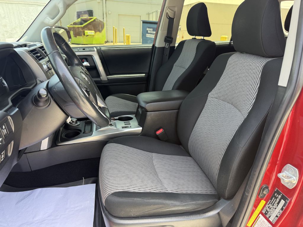 2016 Toyota 4Runner Image 4