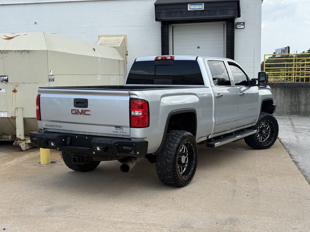 2018 GMC Sierra Image 3