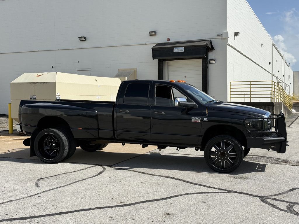 2009 Dodge Ram 3500 Image 2